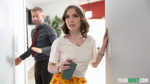 Working Extra For a Bonus_p5.gif