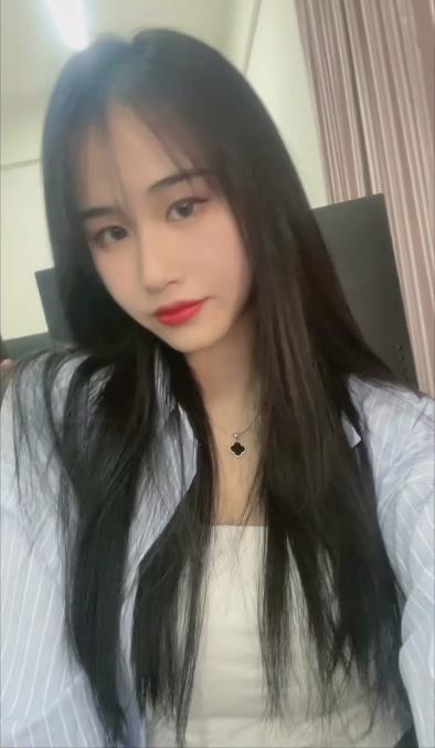 【假富二代_约操浙江传媒学院反差婊】货真[00_00_44][20240625-080616].jpg