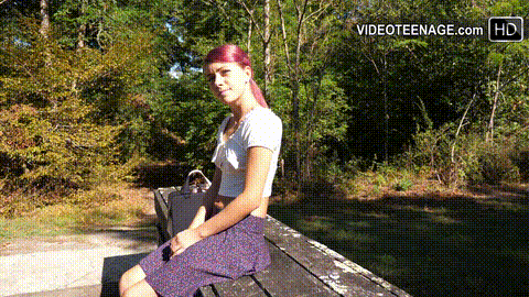 cute 18 year skinny girl does her first porn casting_p5.gif
