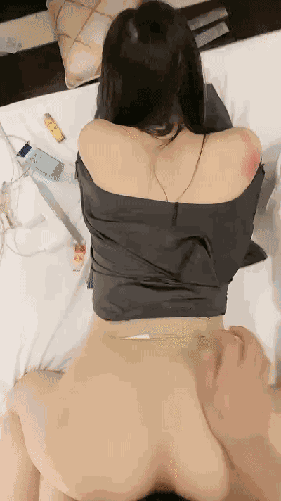 1111115a175a53d32c083f_compressed.gif