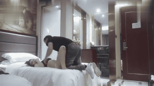 1 (4).gif