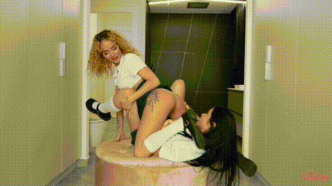 Sticky Scissoring_p20.gif