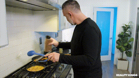 Cater To My Pussy_p5.gif