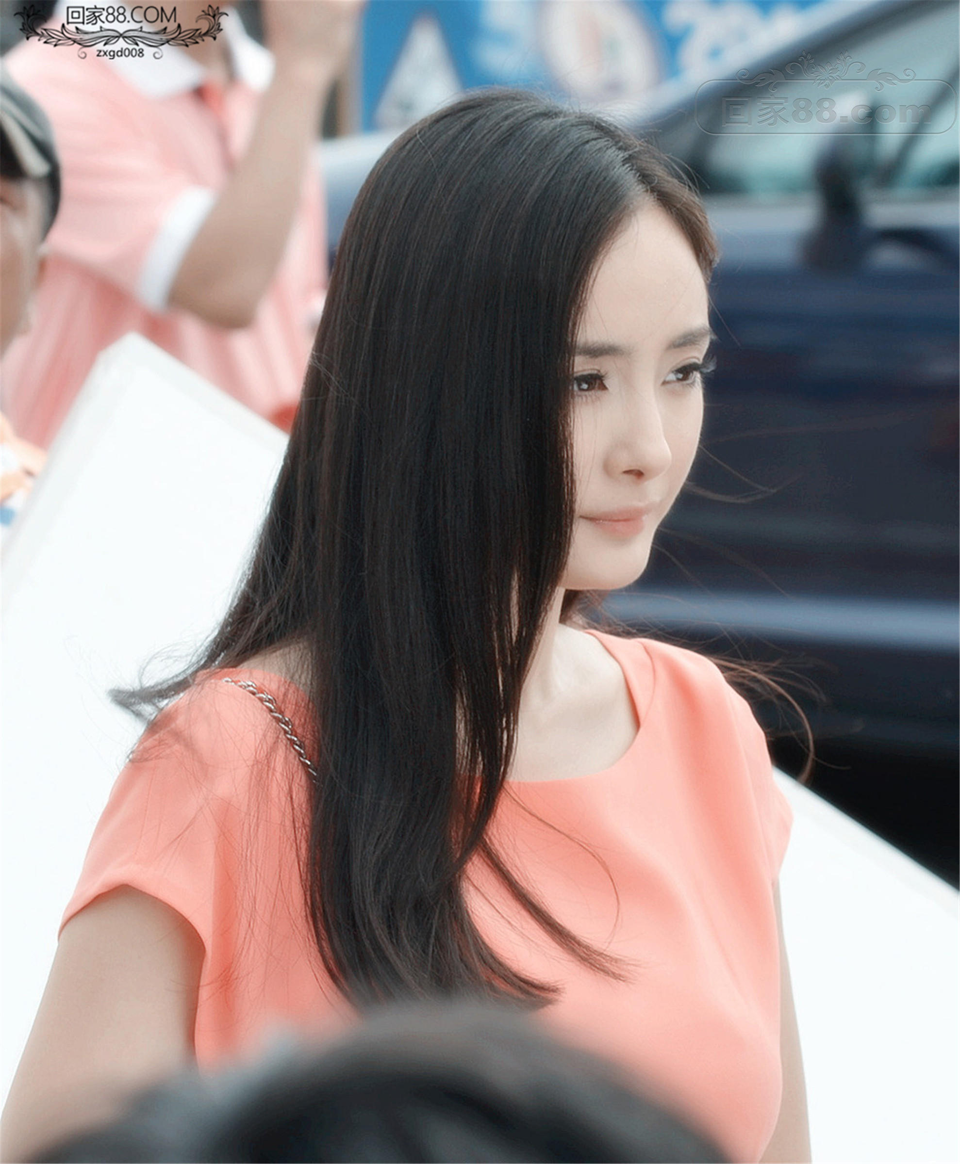 M7236516A04.jpg