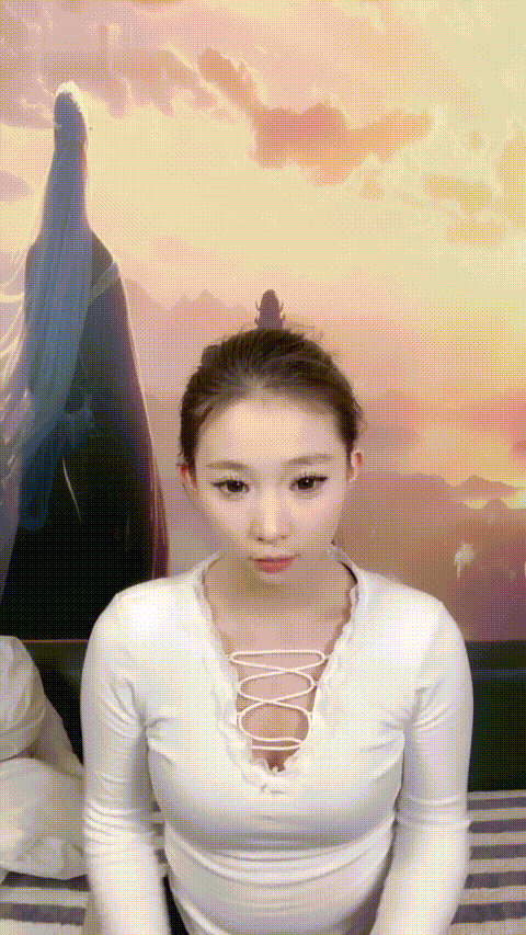 迷人的小宝儿 479539418_ 0106-232836_p5.gif