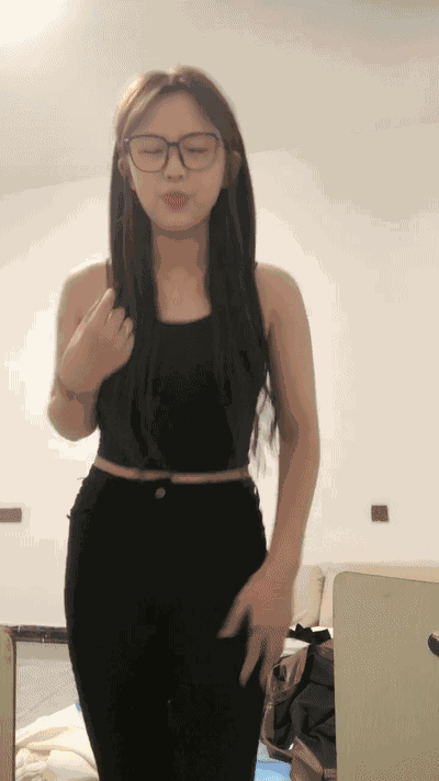 1 (2)_compressed.gif