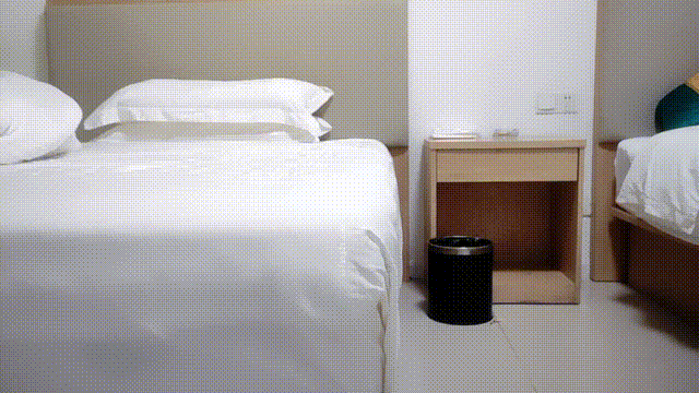 骚男探花【蜜糖少女】 连续两天小旅馆约炮白嫩少女和骚小美女 (2).gif.gif