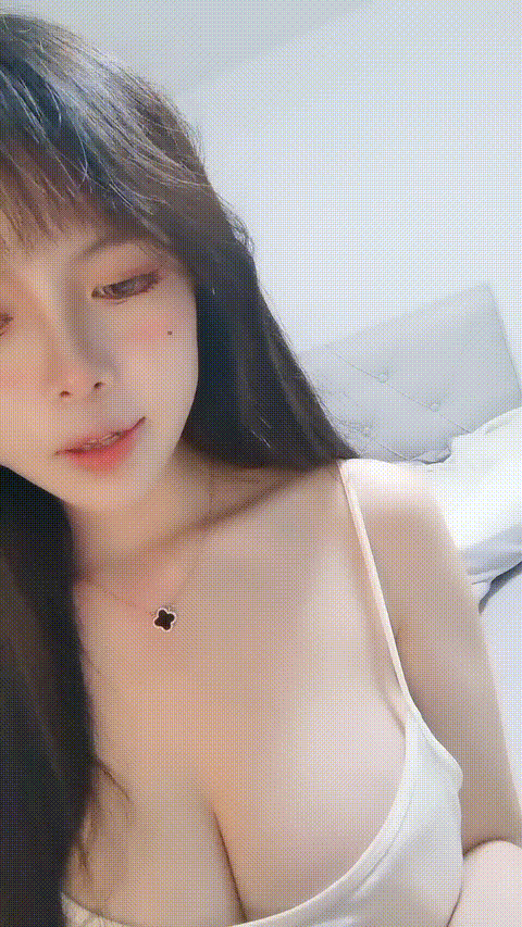 #樱岛可奈__3_1_luj84_p5_compressed.gif