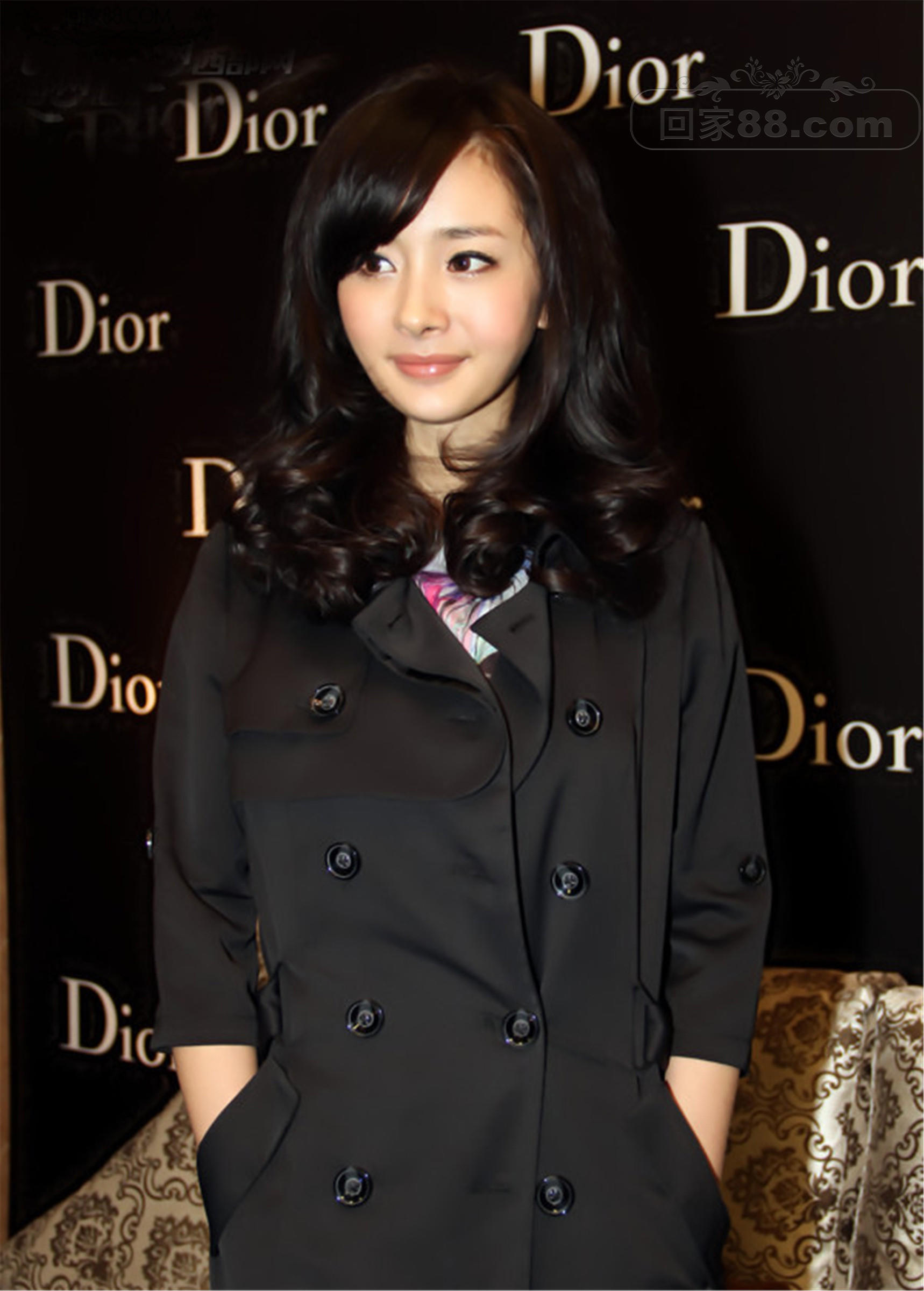 M7236512A03.jpg