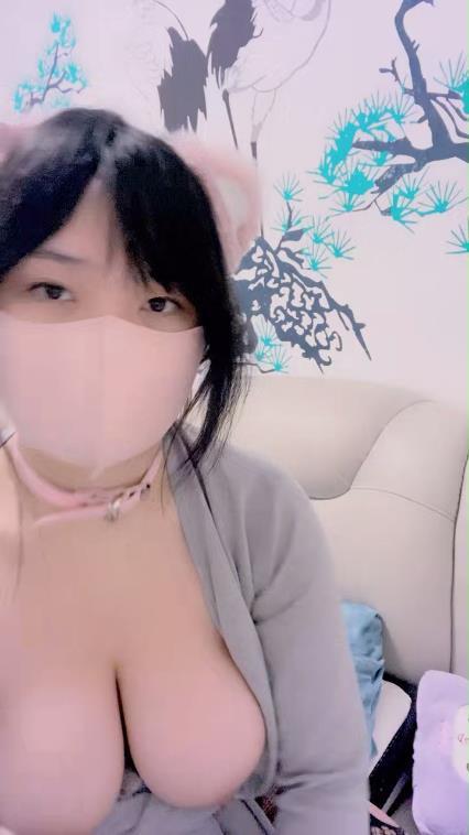 童颜巨乳肉肉萌妹！网袜大肥臀！深喉插嘴操[00_38_16][20240703-111914].jpg.jpg