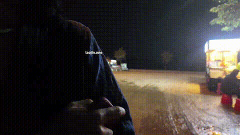 绿色毛衣逛街2_p5.gif