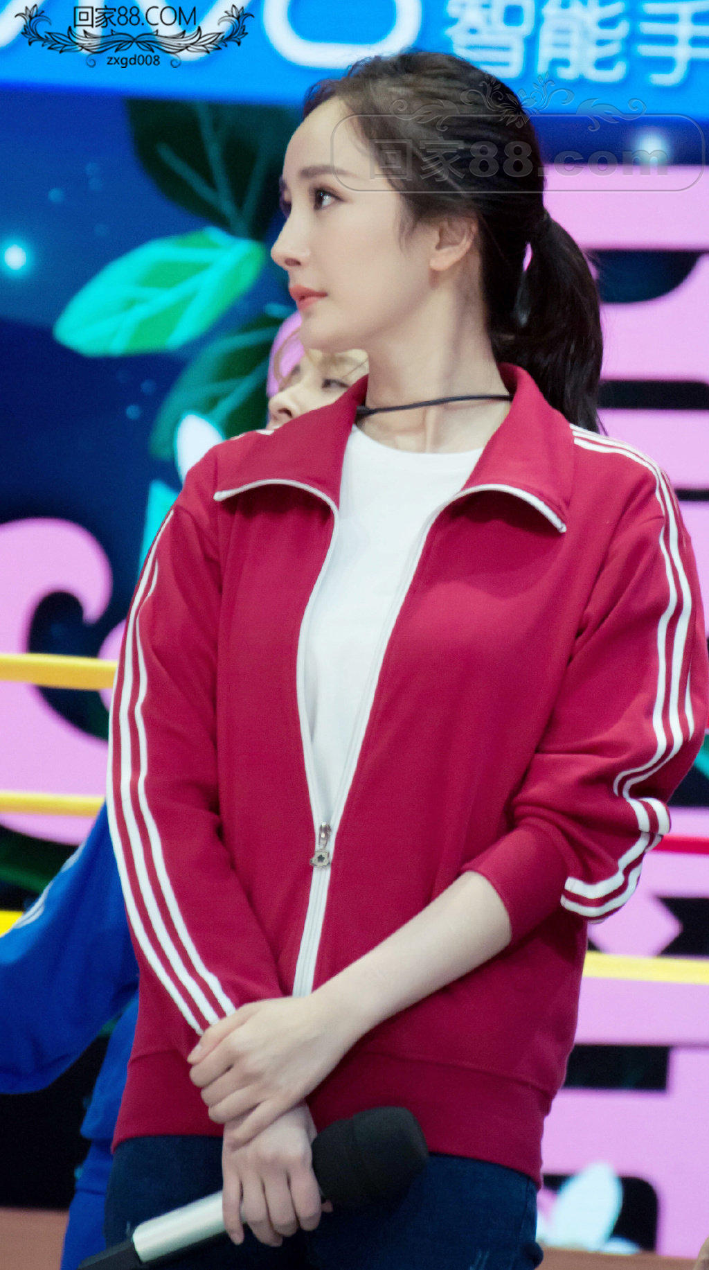 M7236589A03.jpg
