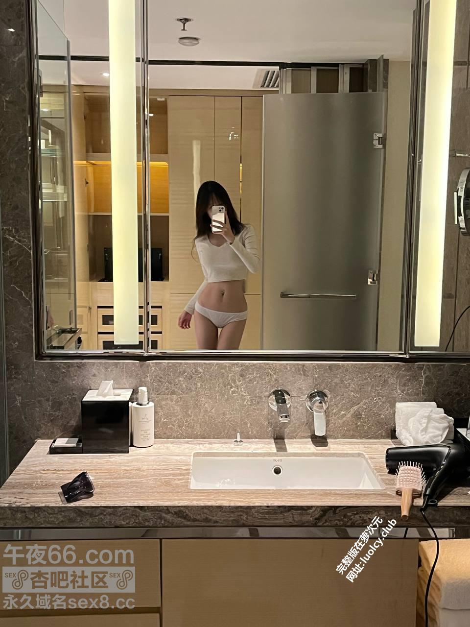 1 (244).jpg