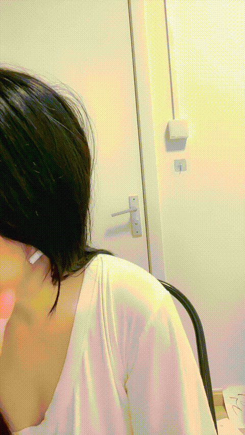 辰沐_诗允在努力_20260203_022814_p5_compressed.gif