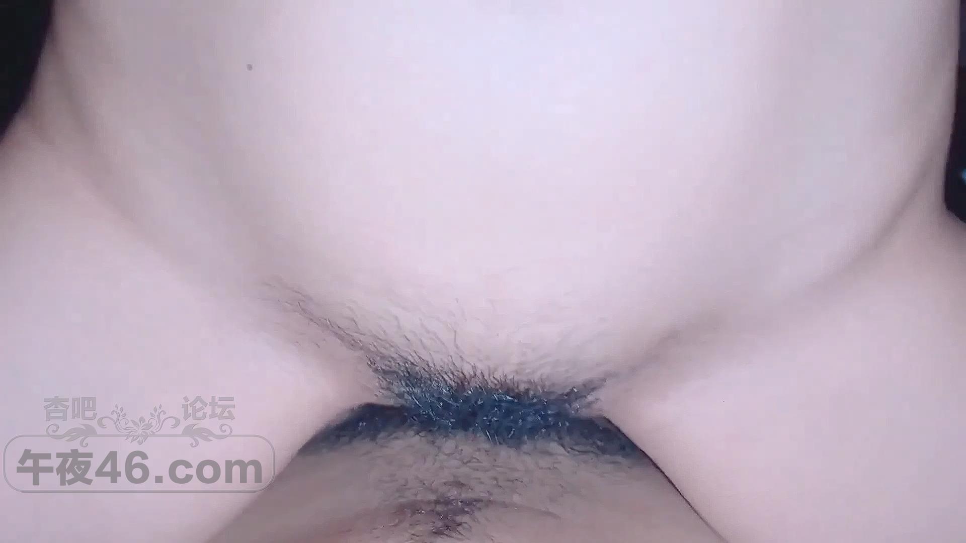 漂亮少妇 在家上位骑乘全自动 大白天不敢[00_01_01][20260513-170855].png