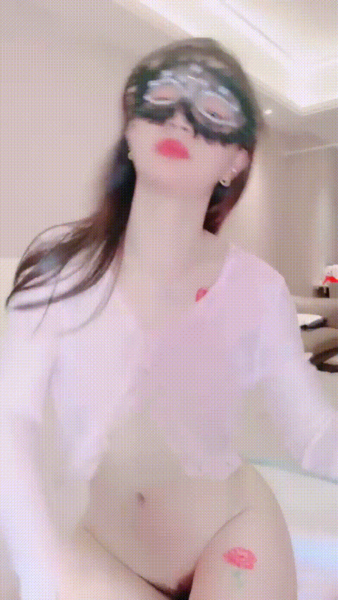 瑜伽甜甜酱_20260210_105402_p80.gif