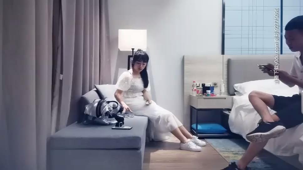 猛操甜美白裙妹子 酒店啪啪制服诱惑大战1[00_10_24][20240628-111326].jpg
