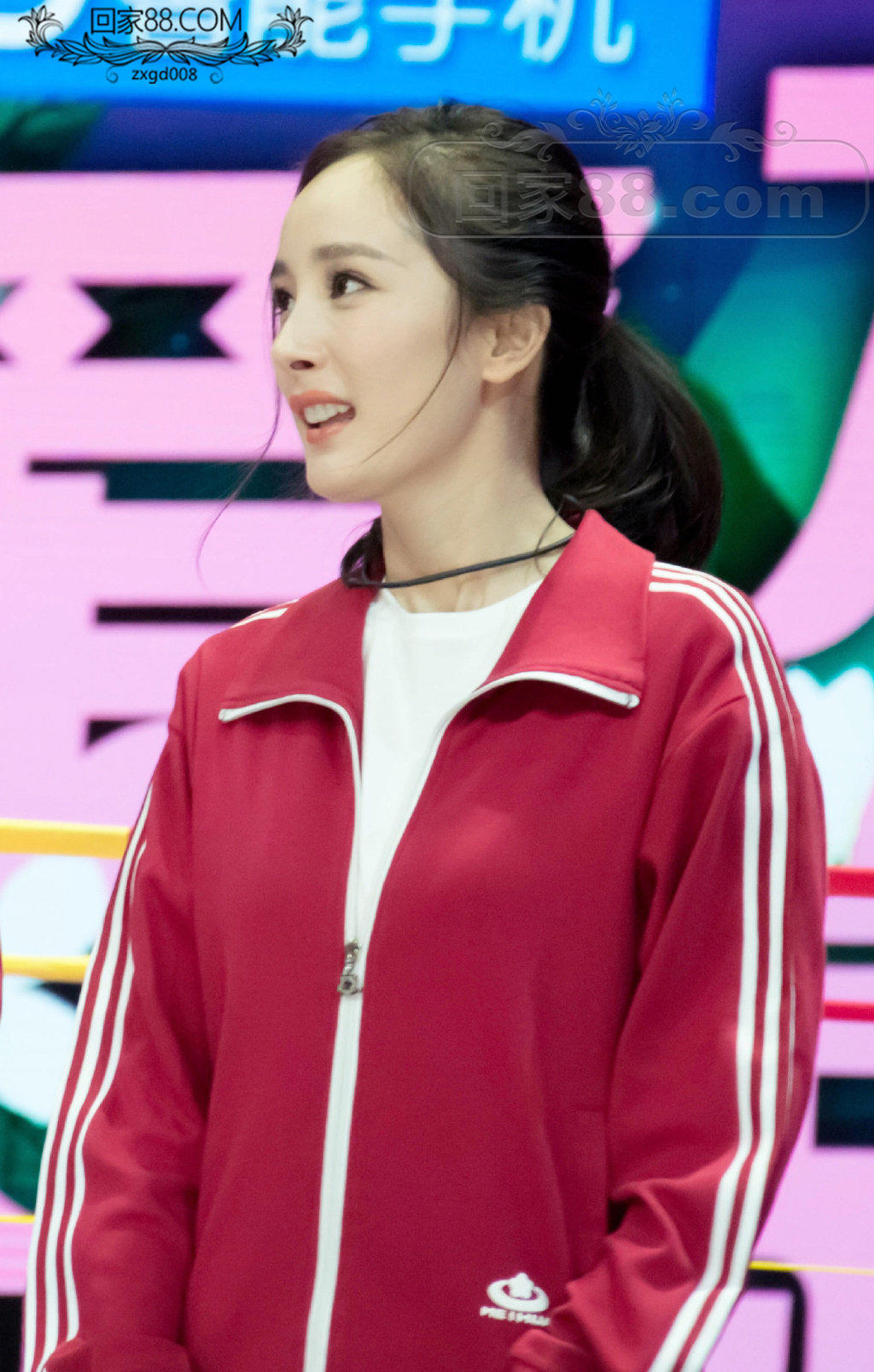 M7236589A02.jpg