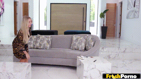 Just So Drawn to You with Sarah Taylor _ Milfty_p5.gif