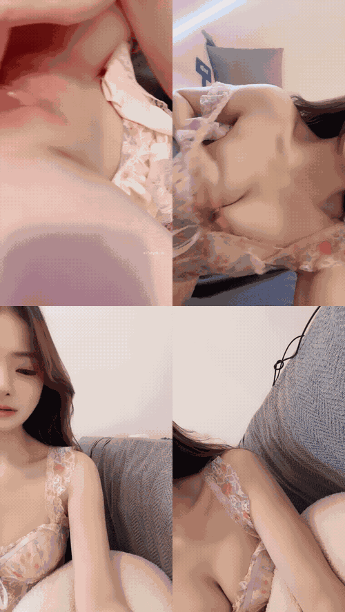 新人校花级完美女神【心怡】粉嫩大奶奶型好好看 大长腿丰满翘臀 粉嫩馒头逼 揉奶掰穴.gif