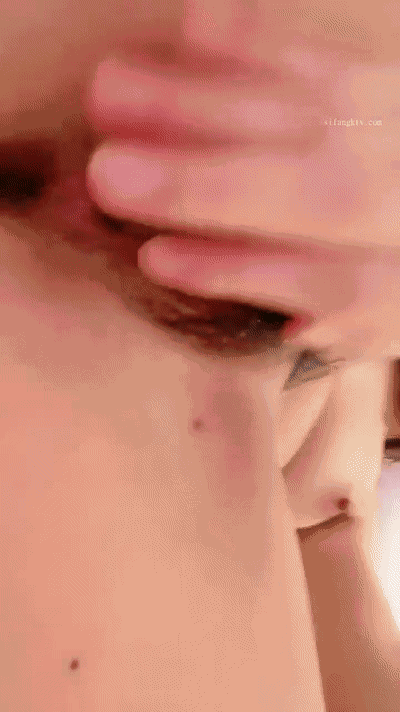 671c9d5d12e79c0f0_compressed.gif